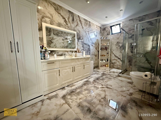 Laikadan Teras Kullanımlı Deniz Manzaralı 375m² 6+2 Dubleks - Görsel 13