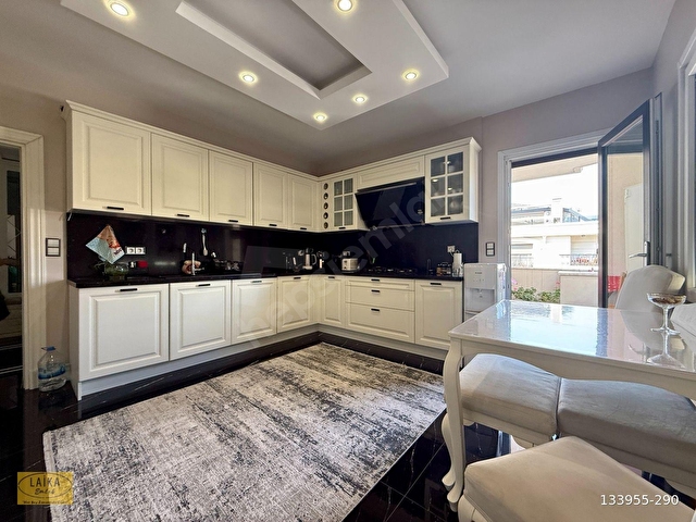 Laikadan Teras Kullanımlı Deniz Manzaralı 375m² 6+2 Dubleks - Görsel 8