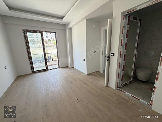 Büyükkolpınarda satılık 3 + 1 yerden ısıtmalı daire - Görsel 14