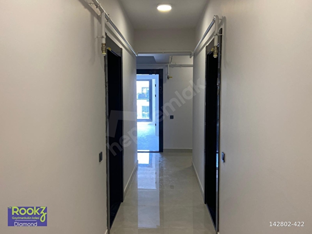 Karşıyaka Bostanlı Sıfır Bina Deniz Manzaralı Kiralık 1+1 Daire - Görsel 11