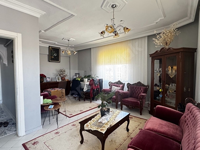 ŞEHRİN EN GÜZEL YERİNDE 3+1 130 M2 SATILIK DAİRE - Görsel 4