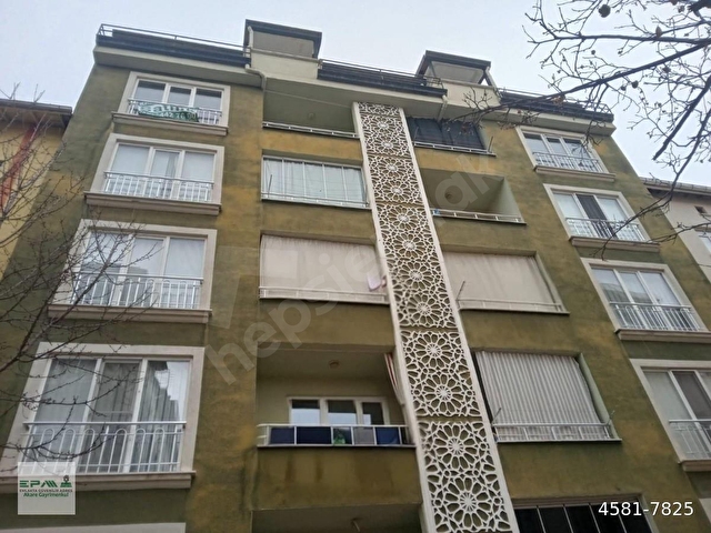 Afyon Sandıklıda,  Genç Bina, Çift Mutfak 3+1 Dubleks