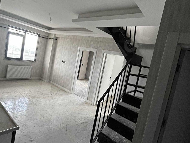REALİTE TAPUDAN LÜKS KİRALIK TERASLI DUBLEKS - Görsel 12