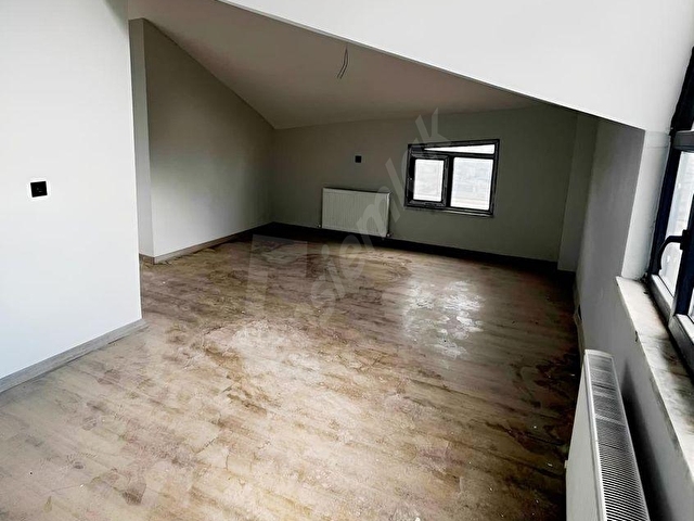 REALİTE TAPUDAN LÜKS KİRALIK TERASLI DUBLEKS - Görsel 2