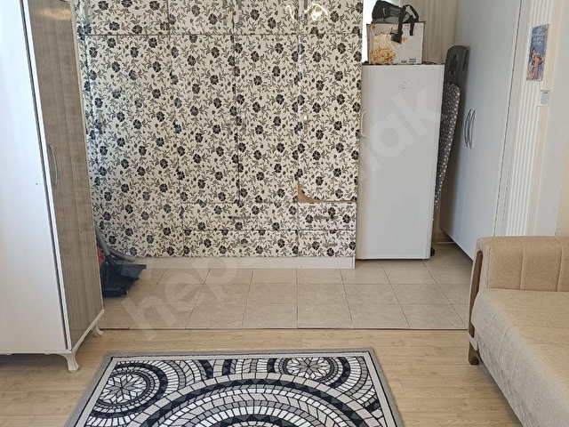 Bornova Mevlana Mah.de 3+1 Site içerisinde Ferah Satılık Daire - Görsel 2