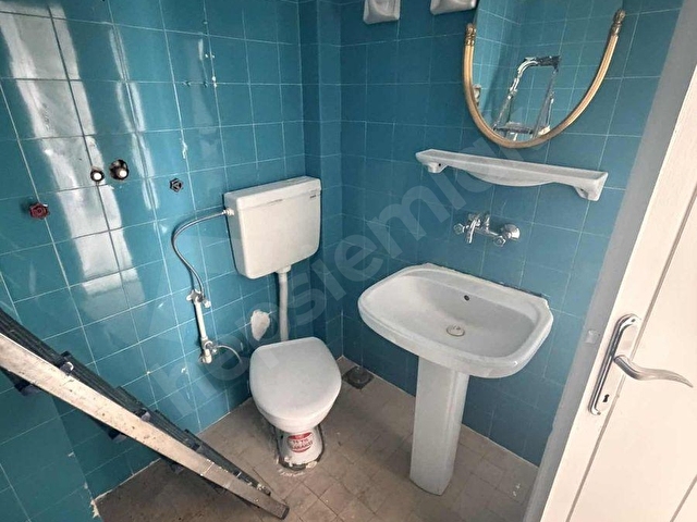 MÜKEMMEL KONUMDA KİRALIK 3+1 DAİRE - Görsel 15