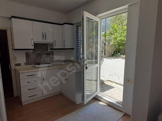 Ölüdenizde kiralık müstakil girişli küçük bahçeli daire - Görsel 3