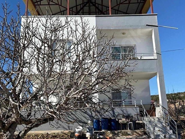 ASLANLI MAHALLESİNDE 2,5 KAT DUBLEX VİLLA VE YETİŞKİN BAHÇESİ - Görsel 17