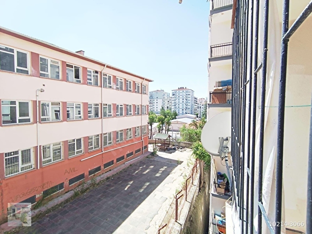 DEMETEVLER, 1. CADDEDE, AİLE APARTMANINDA, SATILIK 3+1 DAİRE - Görsel 7