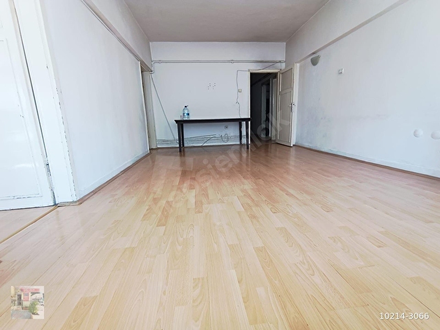 DEMETEVLER, 1. CADDEDE, AİLE APARTMANINDA, SATILIK 3+1 DAİRE - Görsel 2