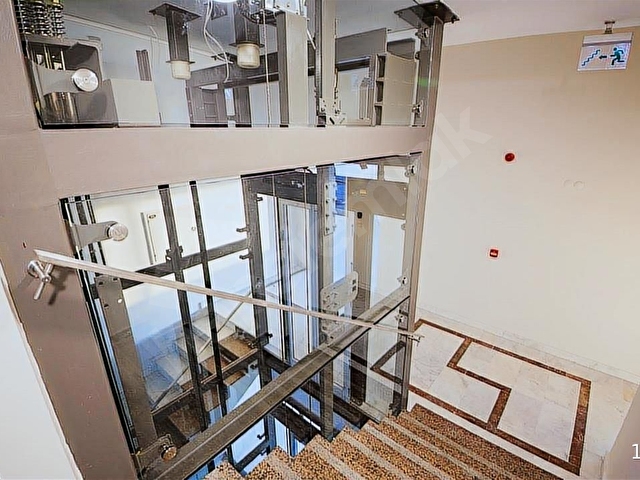 Şerifali Ticaride İskanlı Prestijli Tek Katta 1200 M2 Plaza Katı - Görsel 24