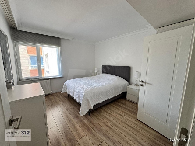 Aşıkpaşa Mah. Özel Tasarım 130m² Teras Balkonlu 3+1 Fırsat Daire - Görsel 9