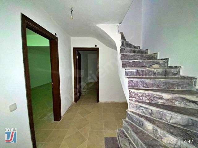 UYTUNDAN EDREMİTTE DAİRE FİYATINA 5+1 SATILIK TRİPLEKS VİLLA - Görsel 10