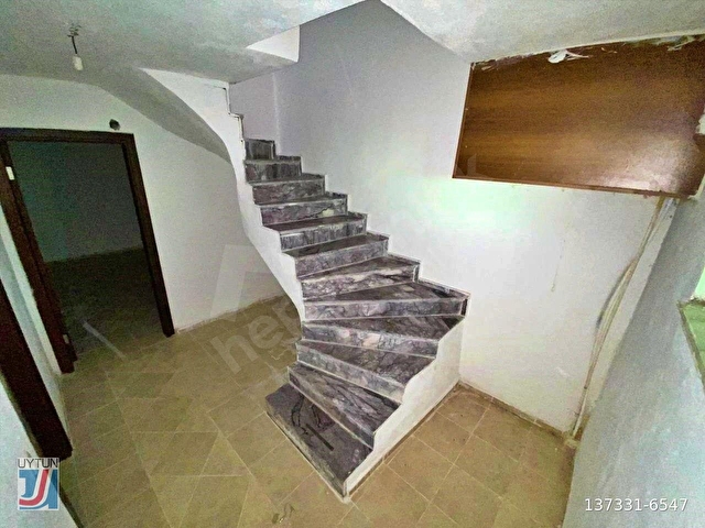 UYTUNDAN EDREMİTTE DAİRE FİYATINA 5+1 SATILIK TRİPLEKS VİLLA - Görsel 28