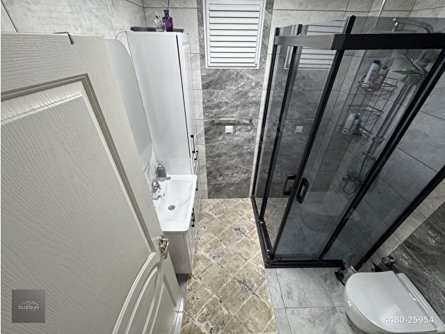 DÜZGÜN EMLAKTAN MERKEZİ KONUMDA ORTA KATTA G.CEPHE 3+1 MASRAFSIZ DAİRE - Görsel 19