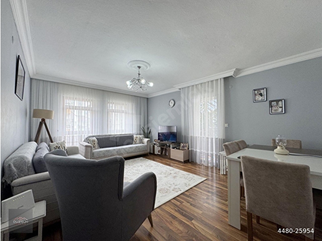 DÜZGÜN EMLAKTAN MERKEZİ KONUMDA ORTA KATTA G.CEPHE 3+1 MASRAFSIZ DAİRE - Görsel 3