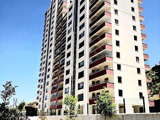 PARLAMETERLER (BİZİM KIR ÇİÇEĞİ SİTESİ) GÜVENLİK HAVUZLU MERKEZİ - Görsel 3