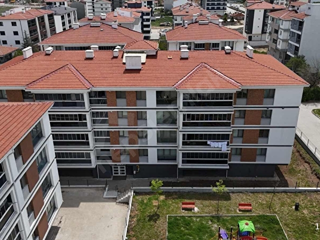 ÖZGÜNDEN EMEK MAHALLESİ VADİŞEHİR SINIRI SİTE İÇİ 2+1 DAİRE - Görsel 3