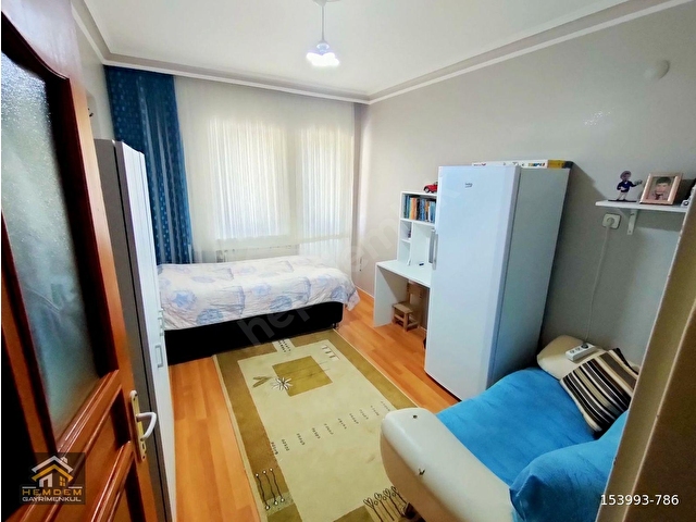 METRO KARŞISI GENİŞ FERAH ARA KATTA EBEVEYN BANYOLU 3+1 SATILIK DAİRE - Görsel 10