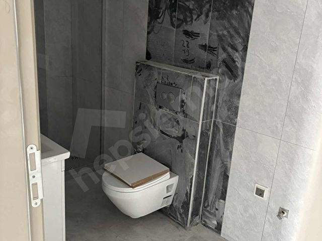 Gazi Hastanesi Yakını Sıfır Binada 2 Banyolu Açık Teraslı 3+1 - Görsel 26