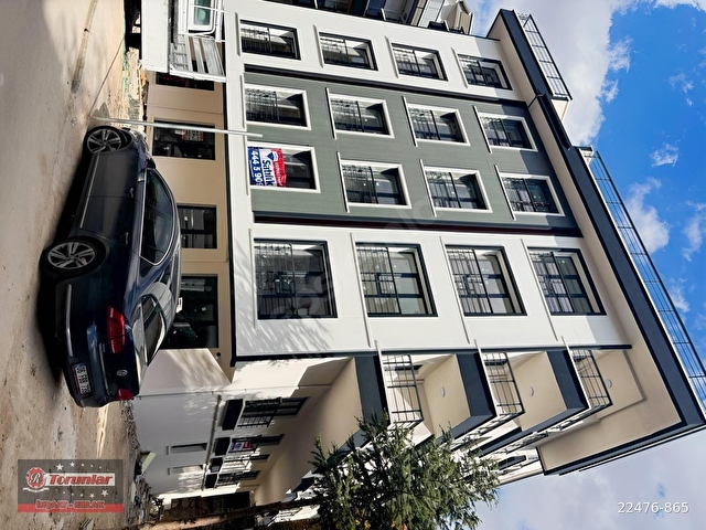 Gazi Hastanesi Yakını Sıfır Binada 2 Banyolu Açık Teraslı 3+1 - Görsel 2