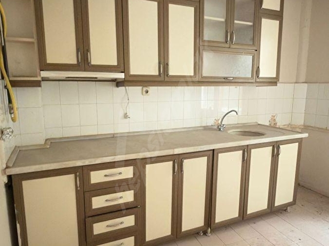 UĞURLU EMLAKTAN FIRSAT DAİRE!
