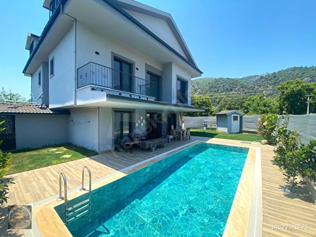 GoldHouse dan Kiralık İnlice’de 5+1 Müstakil Havuzlu Villa