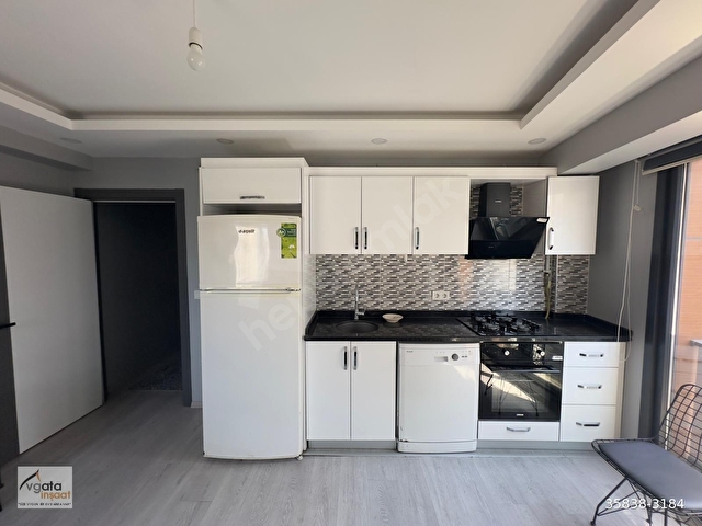 1 LEVENT METRO ARKASI ANA CADDEDE KİRALIK EŞYALI 1+1 YENİ DAİRE - Görsel 2