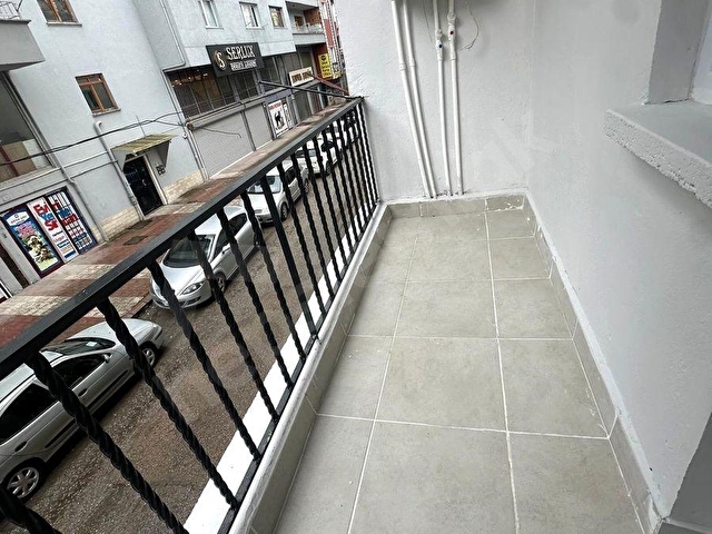 SİNCAN MAREŞAL ÇAKMAK MAHDE ARA KATTA FULL YAPILI DAİRE - Görsel 18
