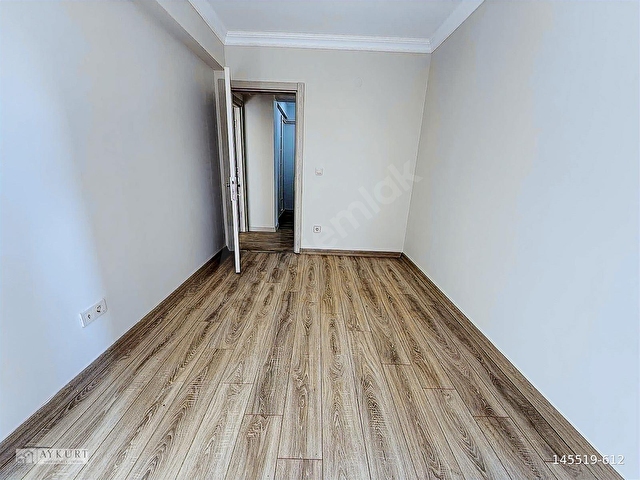 Gözsüzler Caddesinde Geniş m2li 3+1 Ayrı Mutfaklı Daire!!! - Görsel 26