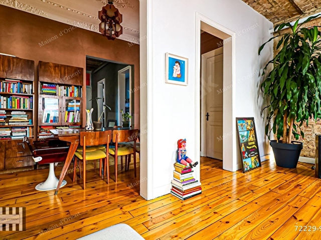 Tarihi Mavrogordato Binasinda Airbnb Uyumlu Satılık 2+1 Daire - Görsel 7