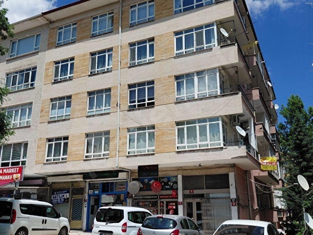 BARIŞ EMLAKTAN ANITTEPE ONUR CADDESİNDE 2+1, KATTA - Görsel 2