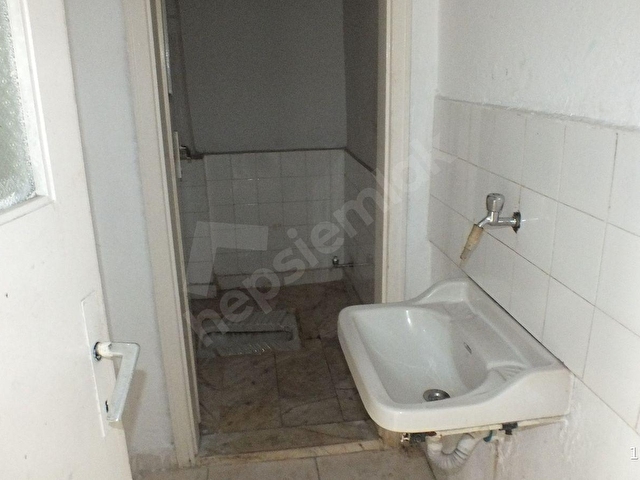 YENİCUMA MAHALLESİ SATILIK  1. KAT  135m2  3+1  DAİRE - Görsel 13