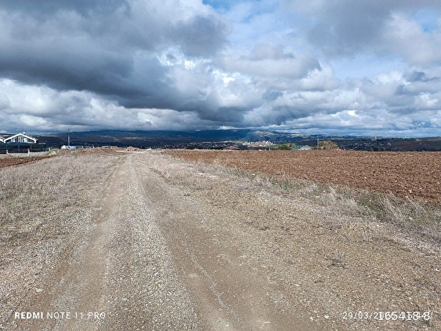VİLLAYA UYGUN HAKİMLER SİTESİ YANI İMARLI 1180m2ARSA - Görsel 7