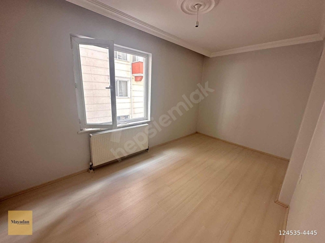 HÜRRİYET MAHALLESİNDE, 3+1, 130 M2, BİRİNCİ KAT KİRALIK DAİRE - Görsel 13