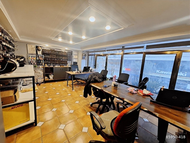 ŞİRİNEVLER MEYDAN DA E-5 YANI SATILIK 25 M2 İŞYERİ &OFİS