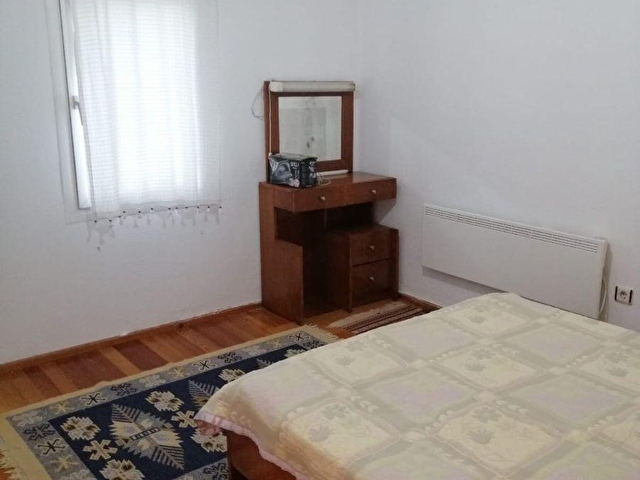 Ortakent Yahsi De Bahceli 1 1 Full Esyali Alt Kat Kiralik Daire 68032 81 Hurriyet Emlak