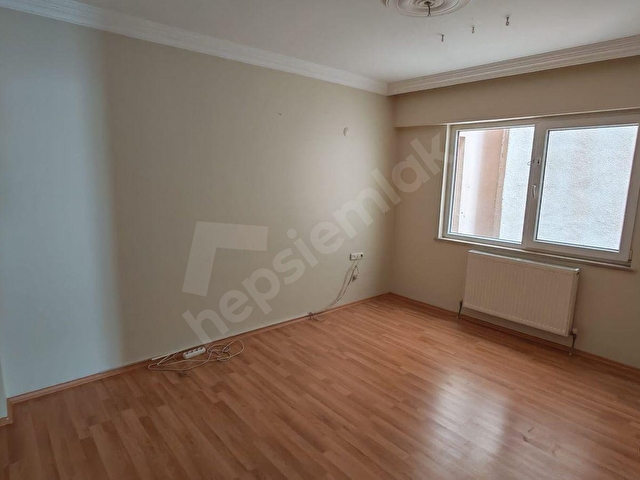 MALKOÇTA CADDE ÜZERİ 3+1 ARAKAT KİRALIK DAİRE - Görsel 12