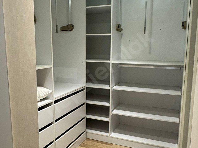 BAHÇEŞEHİR SOFA GÖLET MANZARALI LÜKS TADİLATLI 4+1 DAİRE SON KAT - Görsel 19