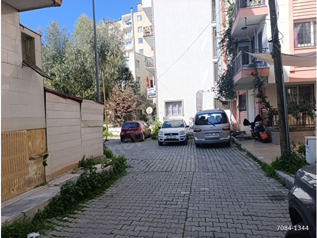 BORNOVA STADYUMU YAKINI BAKIMLI SATILIK FIRSAT DAİRE - Görsel 27