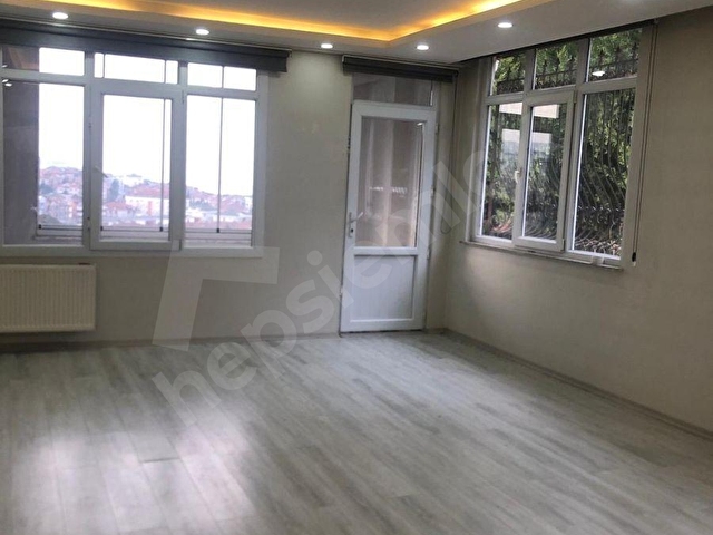 Büyükçekmece Fatih Mah Lüx Merkezi Geniş Bahçekatı 3+1 Satılık Daire