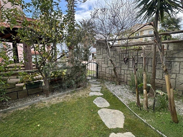Güzelbahçe Yaka Mahallesinde Tam Müstakil Villa - Görsel 10