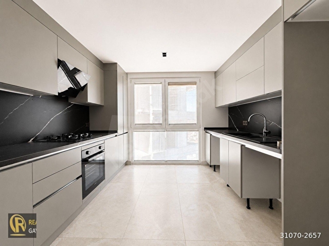 MUHTEŞEM DUBLEX DAİRE YÜKSEK TAVANLI 5+2 DENİZ MANZARALI - Görsel 15