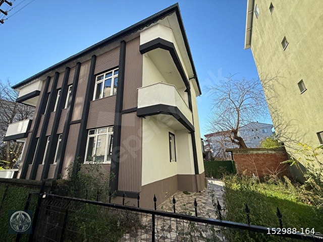 Alibey’den Terme Merkezde Irmak Manzaralı Kiralık Villa