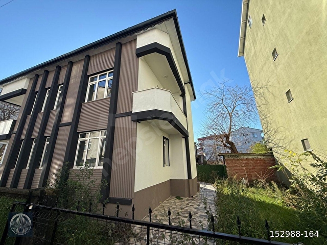 Alibey’den Terme Merkezde Irmak Manzaralı Kiralık Villa - Görsel 2