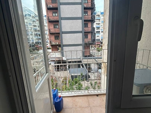 Antalya Güllükte denize 300 metre mesafede yatırımlık daire - Görsel 2