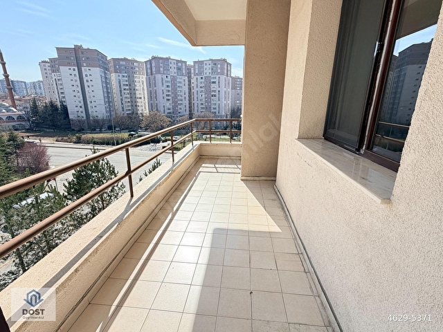 ÇUKURAMBAR BUDEPEŞTE CADDESİNDE KÖŞE DAİRE, KİRACISIZ(BOŞ) - Görsel 5