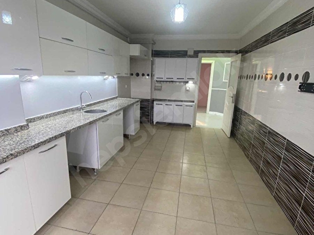 Erzin çarşı merkezde özel ambians 3+1 arakat doğalgazlı daire - Görsel 8