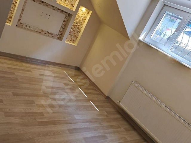 İCADİYE MERKEZDE 1+1 ÖZEL BAHÇE KULLANMLI ÇOK TEMİZ DAİRE - Görsel 4