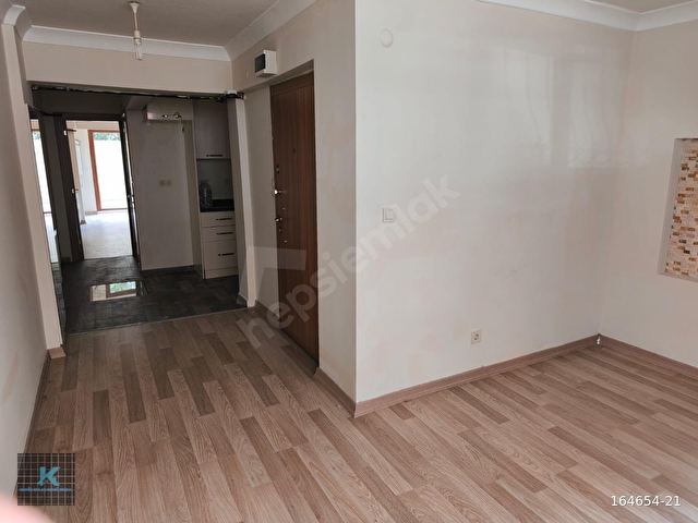 İCADİYE MERKEZDE 1+1 ÖZEL BAHÇE KULLANMLI ÇOK TEMİZ DAİRE - Görsel 2